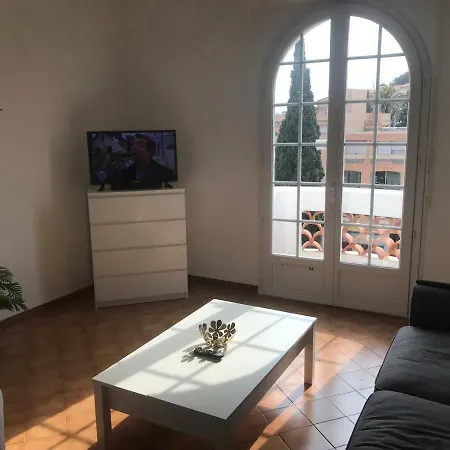 Beau T2 En Centre Avec Parking Privé Appartement
