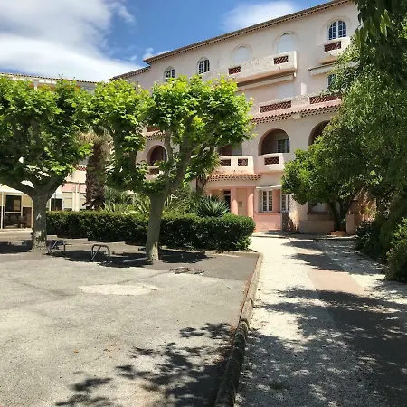 Apartmán Beau T2 En Centre Avec Parking Prive